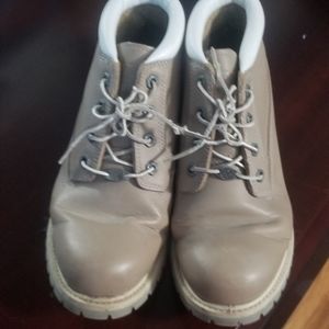Women Timberland size 9